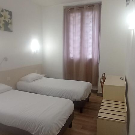Hotel Croix Des Nordistes Lourdes Habitación foto