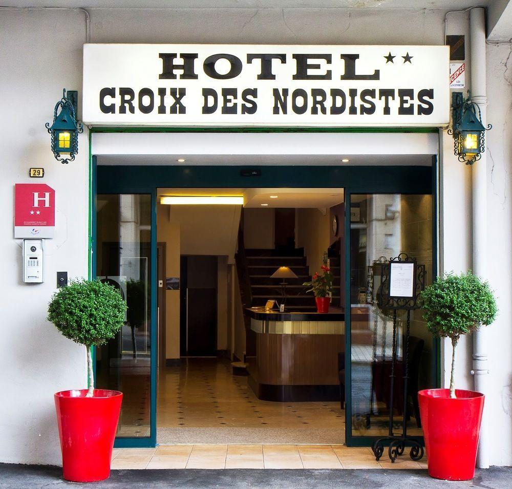 Hotel Croix Des Nordistes Lourdes Exterior foto