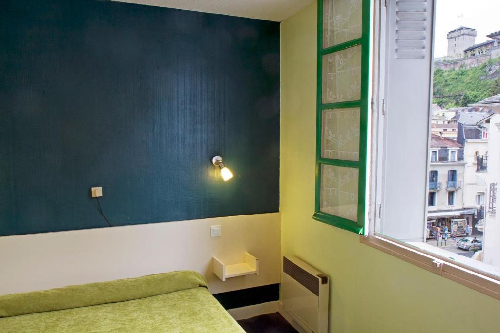 Hotel Croix Des Nordistes Lourdes Habitación foto