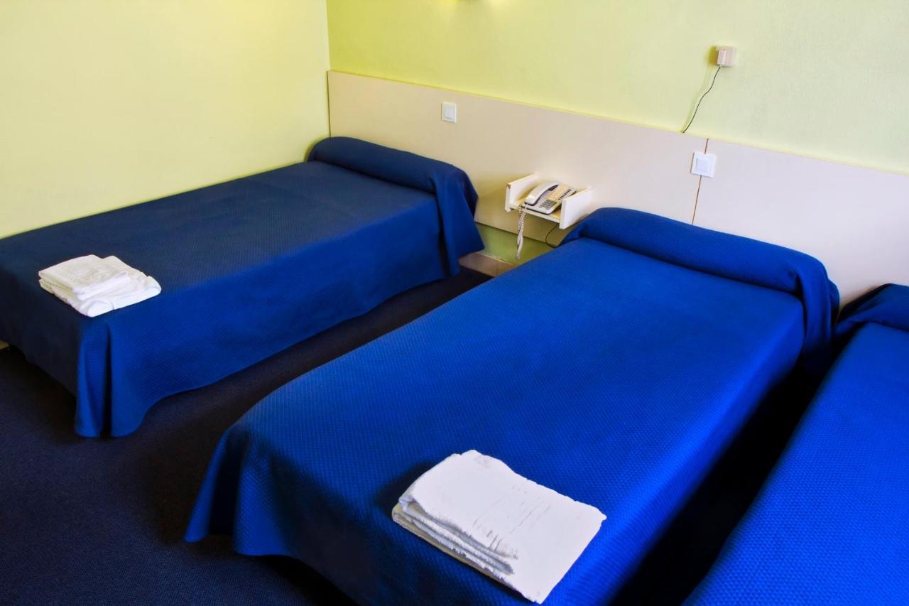 Hotel Croix Des Nordistes Lourdes Habitación foto